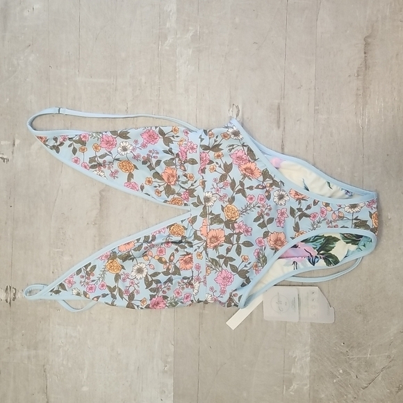 MAAJI Smooth Skies Safary Reversible Convertible Strap One-Piece Swimsuit S NWT - Picture 7 of 16